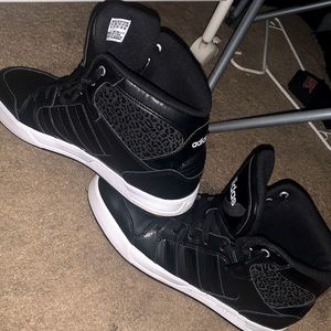 Size 10 men’s high top black adidas’s